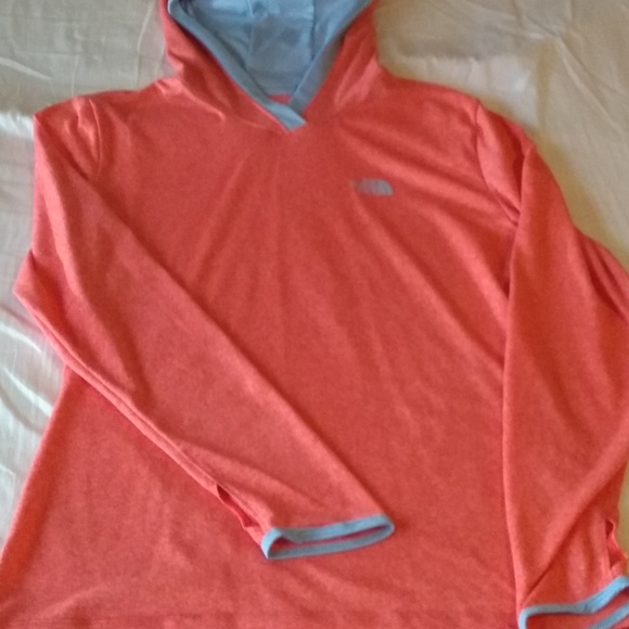 The North face long sleeves hoodie - Picture 6 of 7